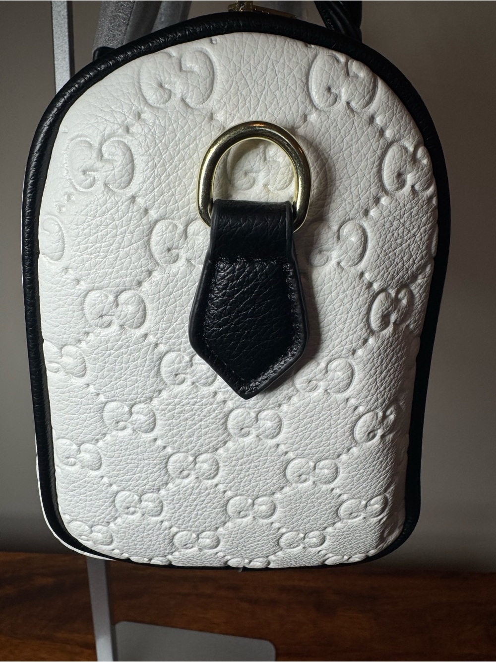 White Barrel Bag. No Brand. - Picture 4 of 7